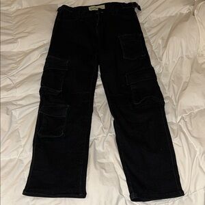 Black Cargo Jeans. Wide leg. Size 5.